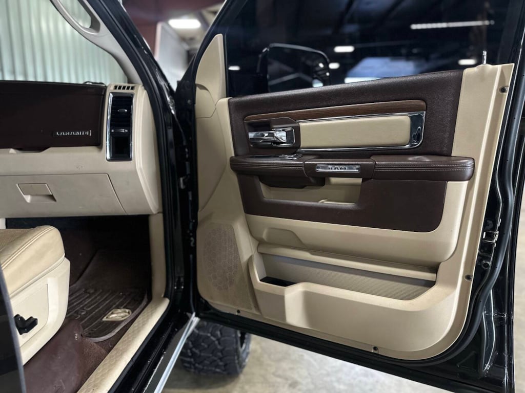 2015 Ram 2500 Laramie photo 34