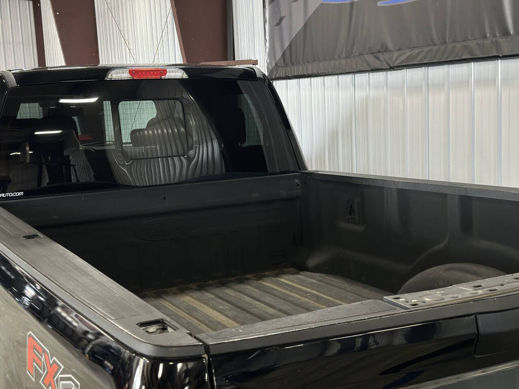 2017 Ford F-250 Lariat photo 2