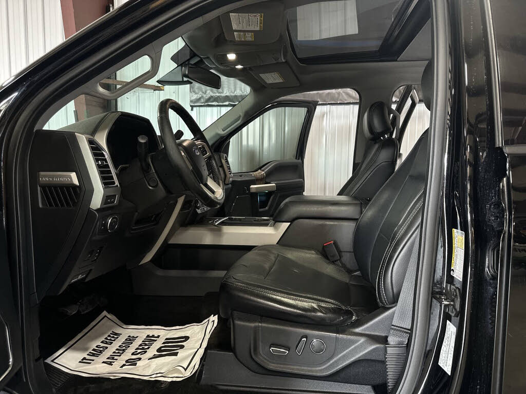 2017 Ford F-250 Lariat photo 8