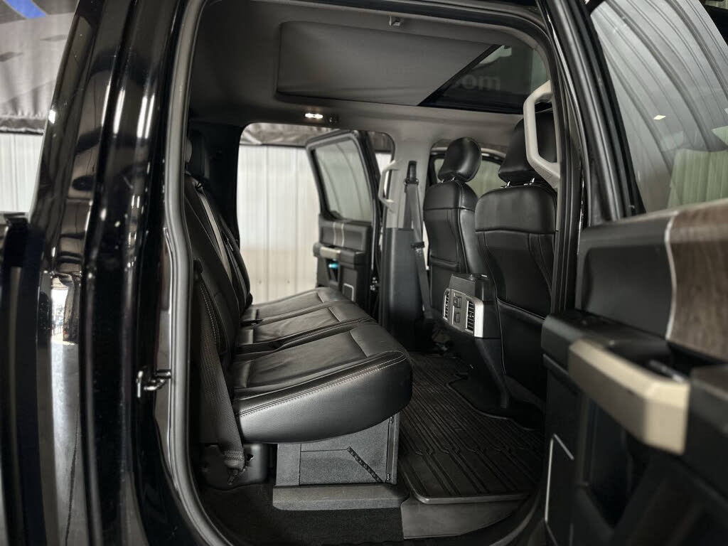 2017 Ford F-250 Lariat photo 36