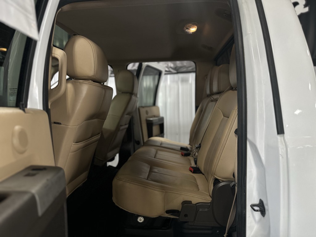 2014 Ford F-350 Lariat photo 5