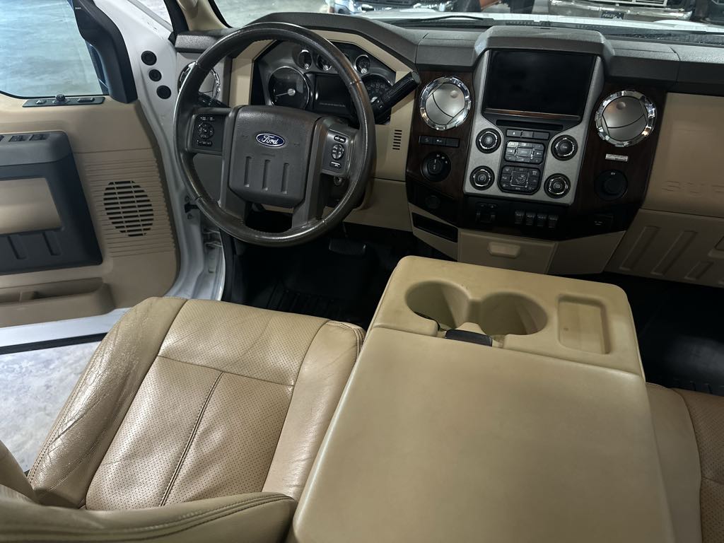2014 Ford F-350 Lariat photo 23