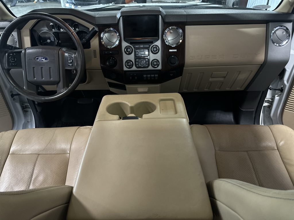2014 Ford F-350 Lariat photo 24