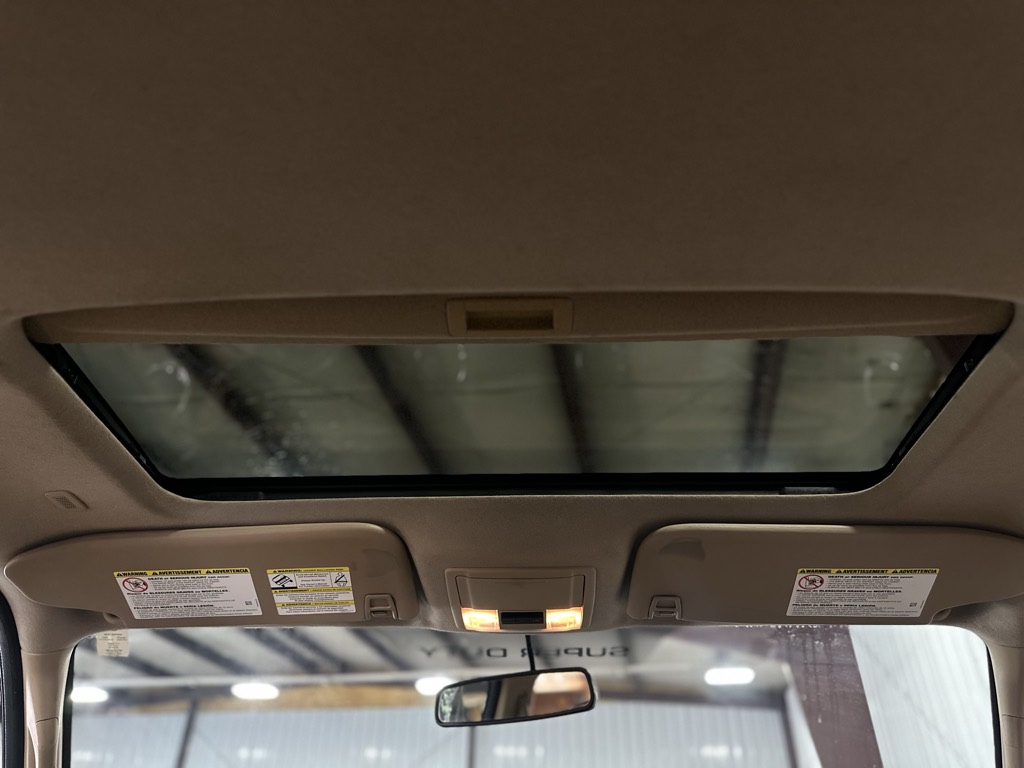 2014 Ford F-350 Lariat photo 27