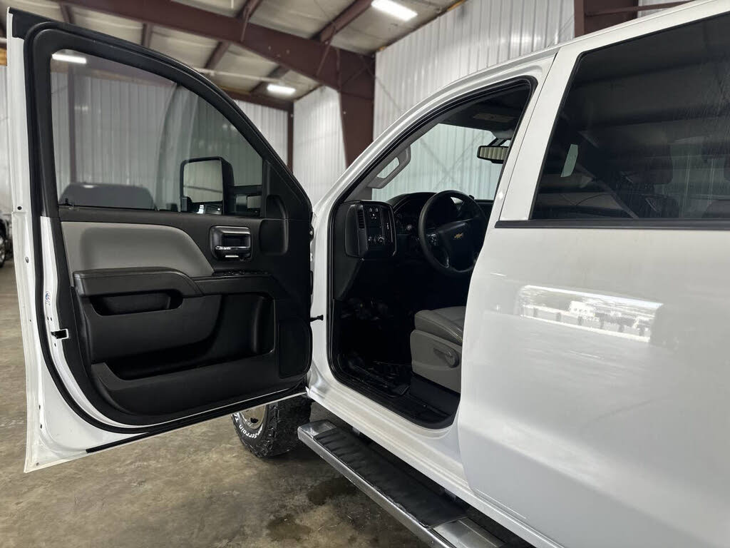 2016 Chevrolet Silverado 3500HD Work Truck photo 12