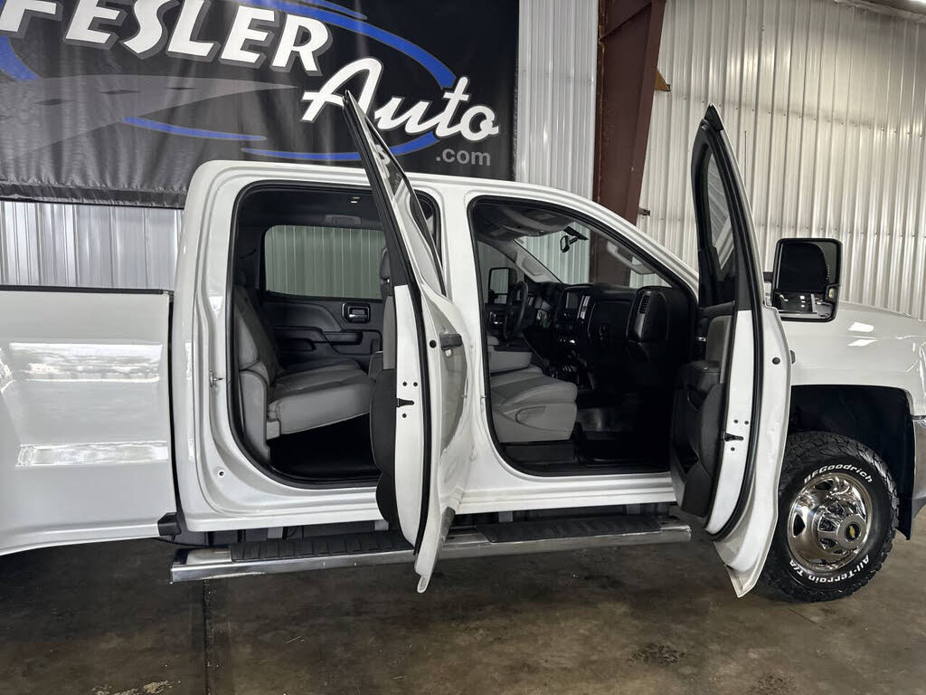 2016 Chevrolet Silverado 3500HD Work Truck photo 33