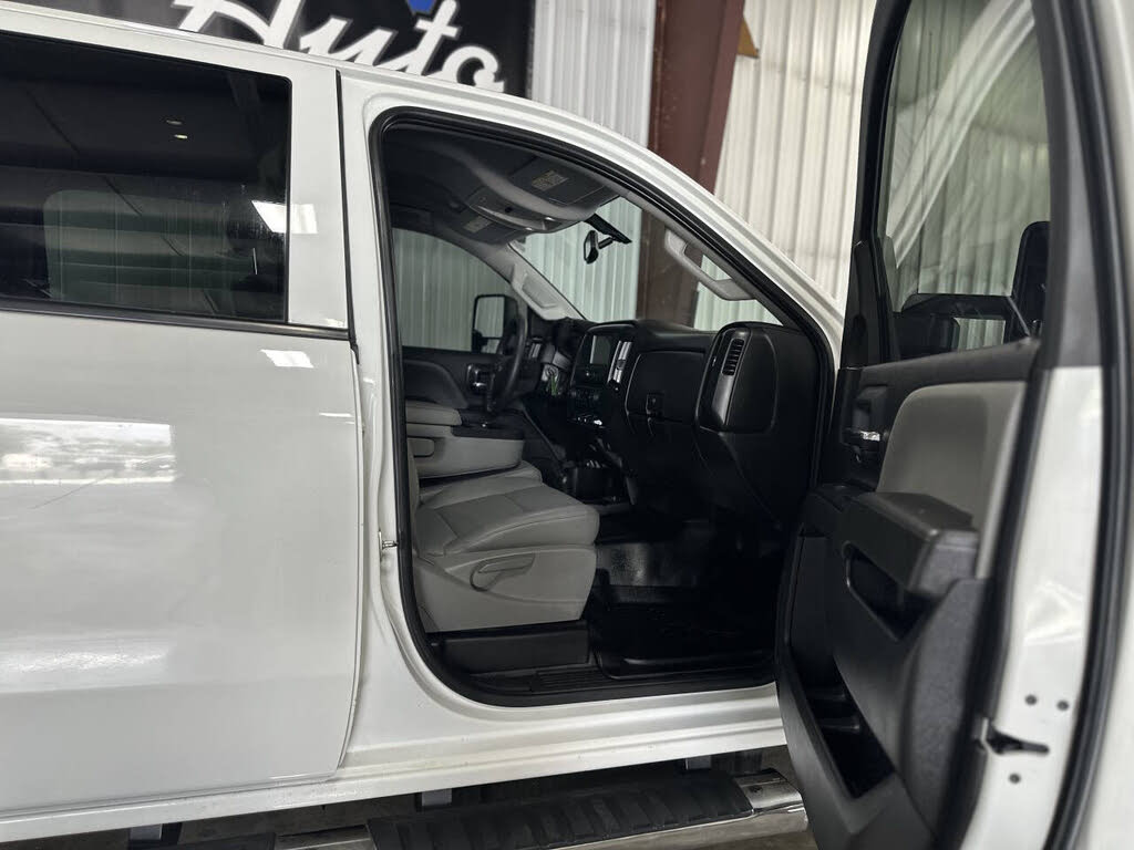 2016 Chevrolet Silverado 3500HD Work Truck photo 35