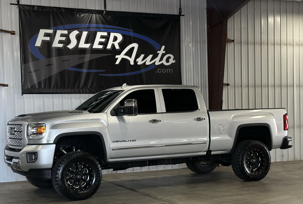 2018 Gmc Sierra Denali photo 2