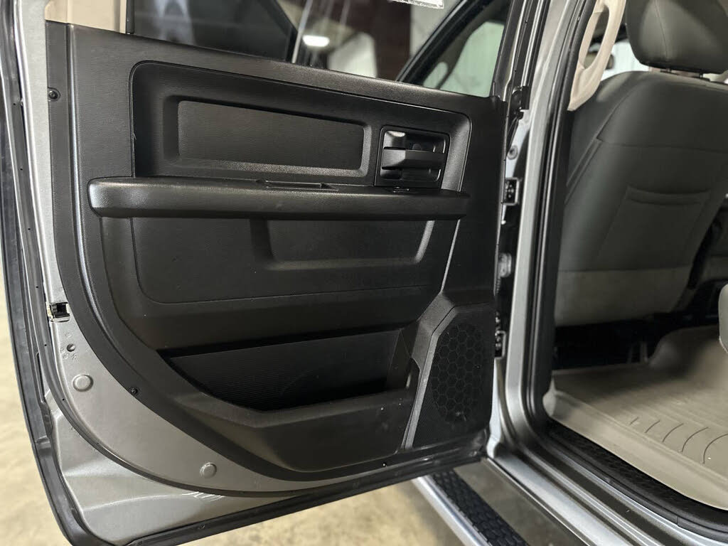 2013 Ram 2500 Tradesman photo 11