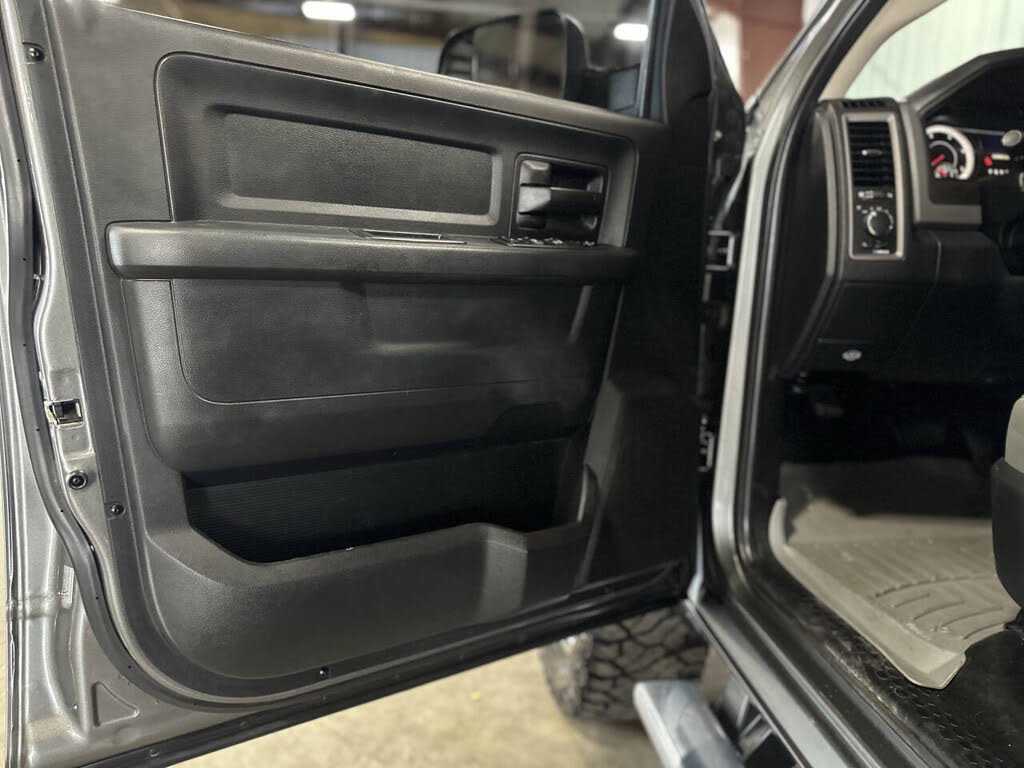 2013 Ram 2500 Tradesman photo 16