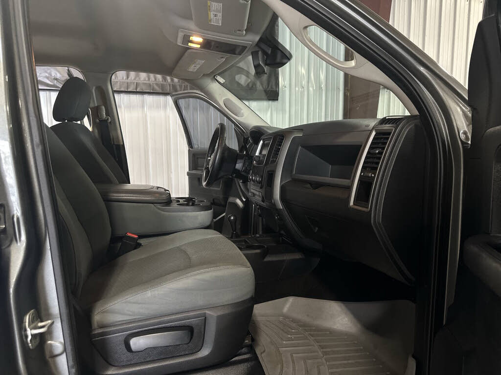 2013 Ram 2500 Tradesman photo 25