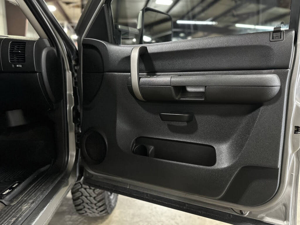 2008 Chevrolet Silverado 2500HD photo 4