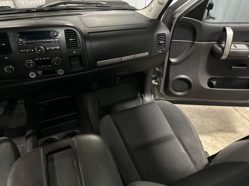 2008 Chevrolet Silverado 2500HD photo 9