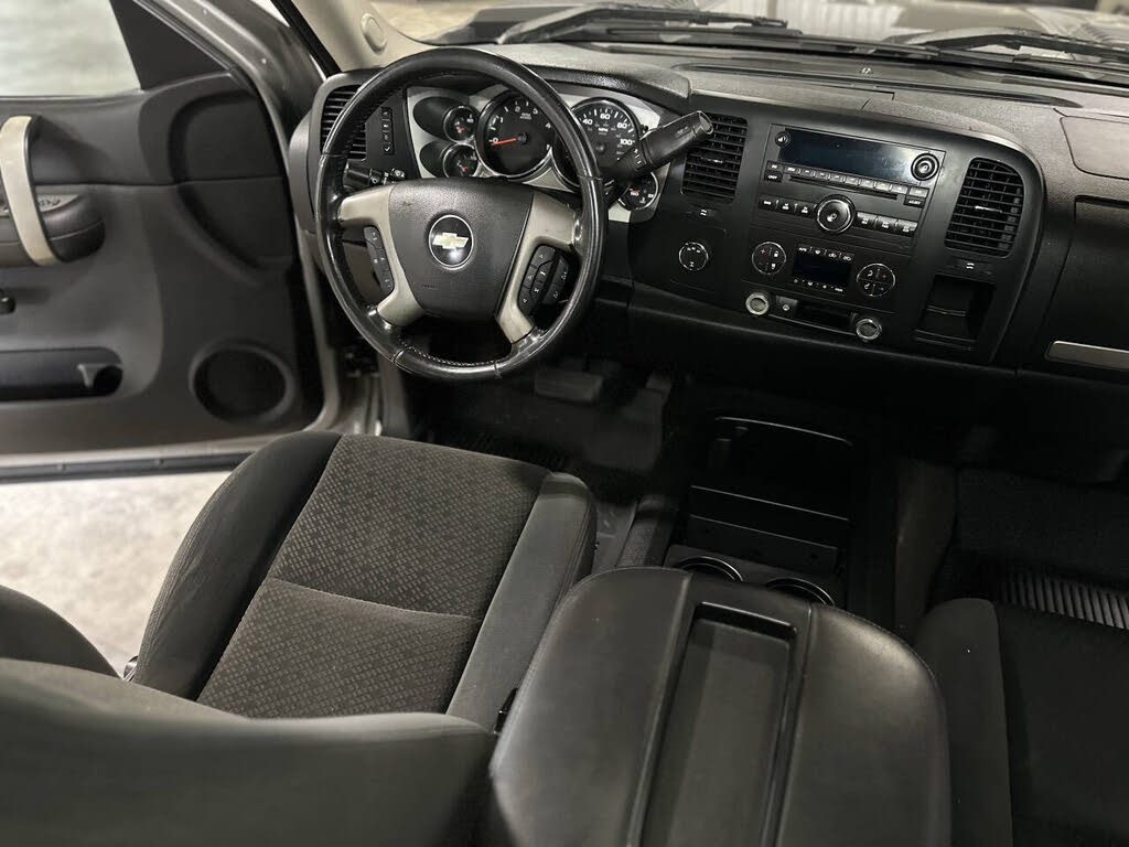 2008 Chevrolet Silverado 2500HD photo 10