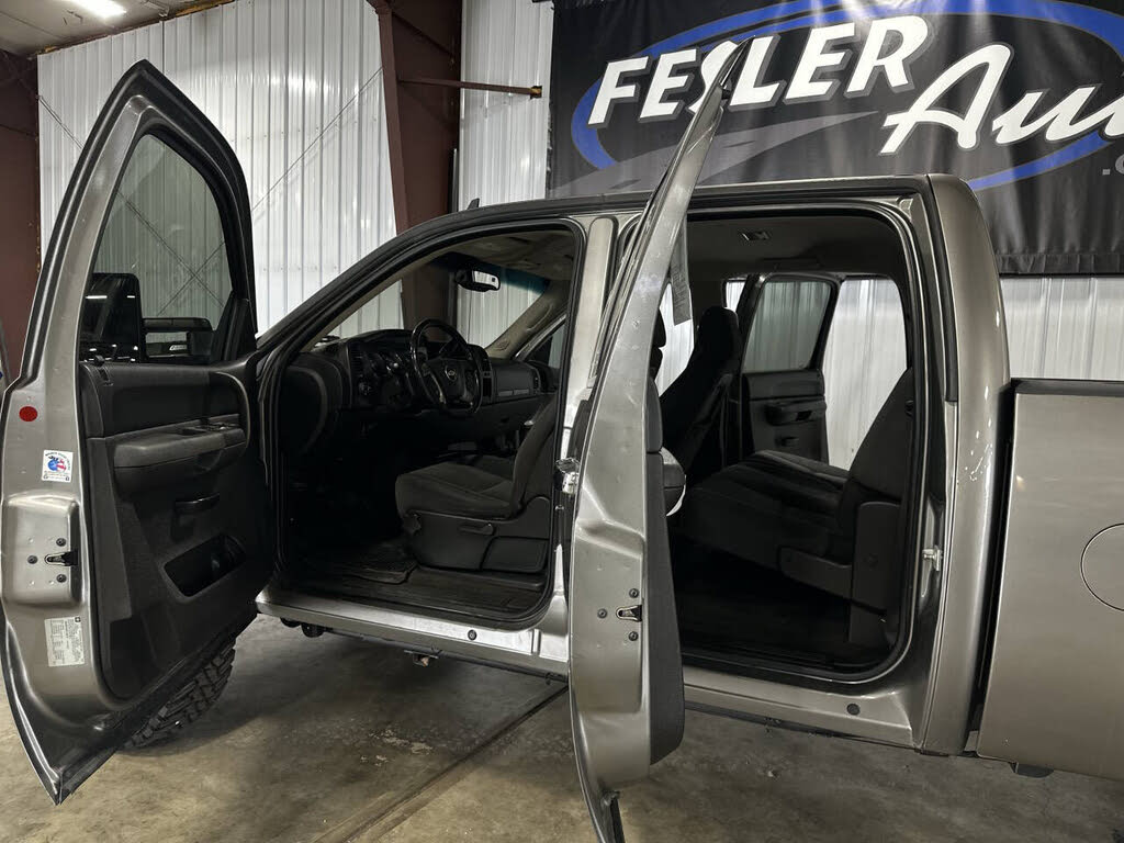 2008 Chevrolet Silverado 2500HD photo 22