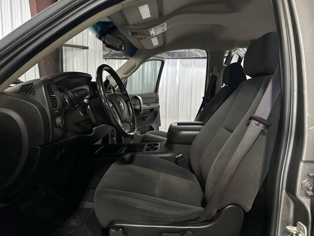 2008 Chevrolet Silverado 2500HD photo 26
