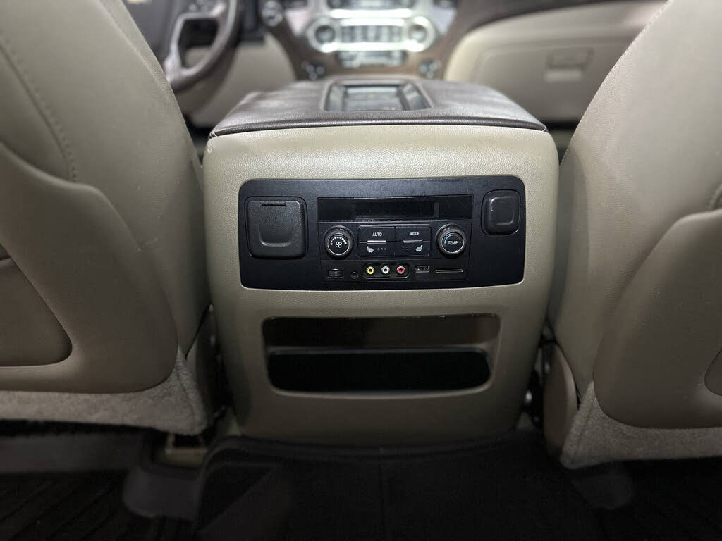 2015 Chevrolet Tahoe LTZ photo 4