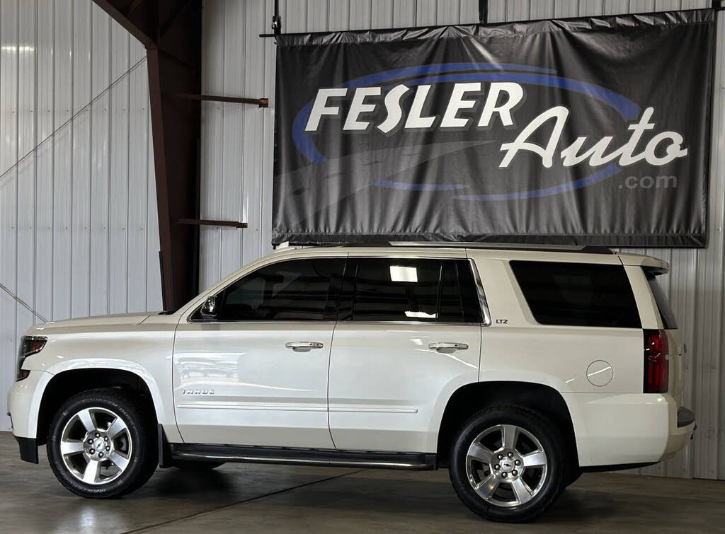 2015 Chevrolet Tahoe LTZ photo 13