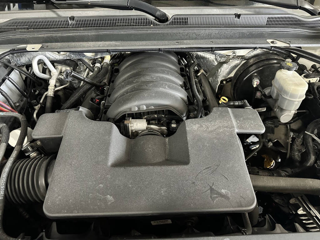 2015 Chevrolet Tahoe LTZ photo 21