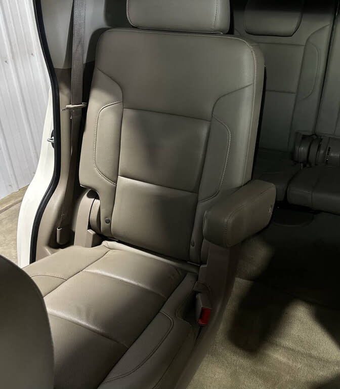 2015 Chevrolet Tahoe LTZ photo 32