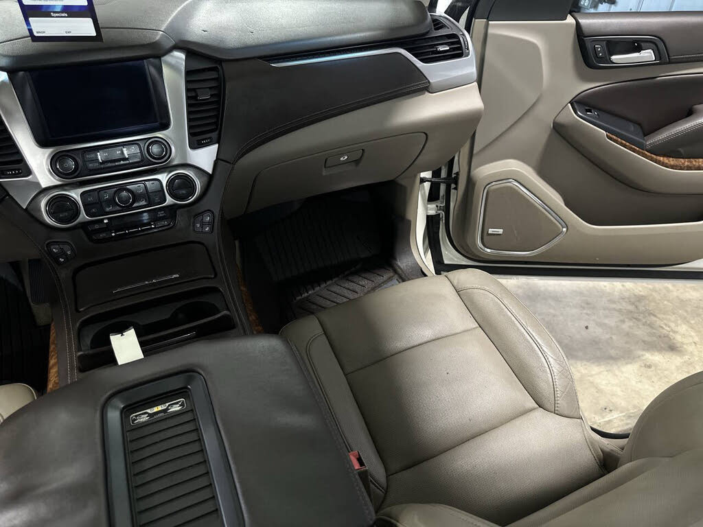 2015 Chevrolet Tahoe LTZ photo 33