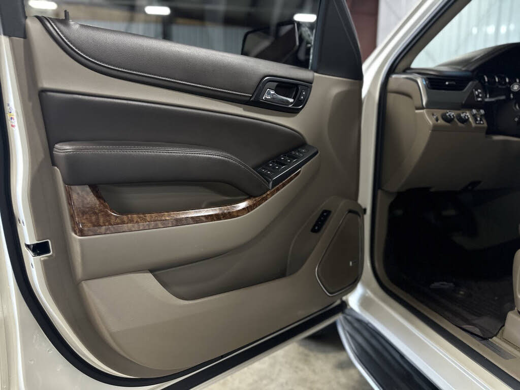 2015 Chevrolet Tahoe LTZ photo 35