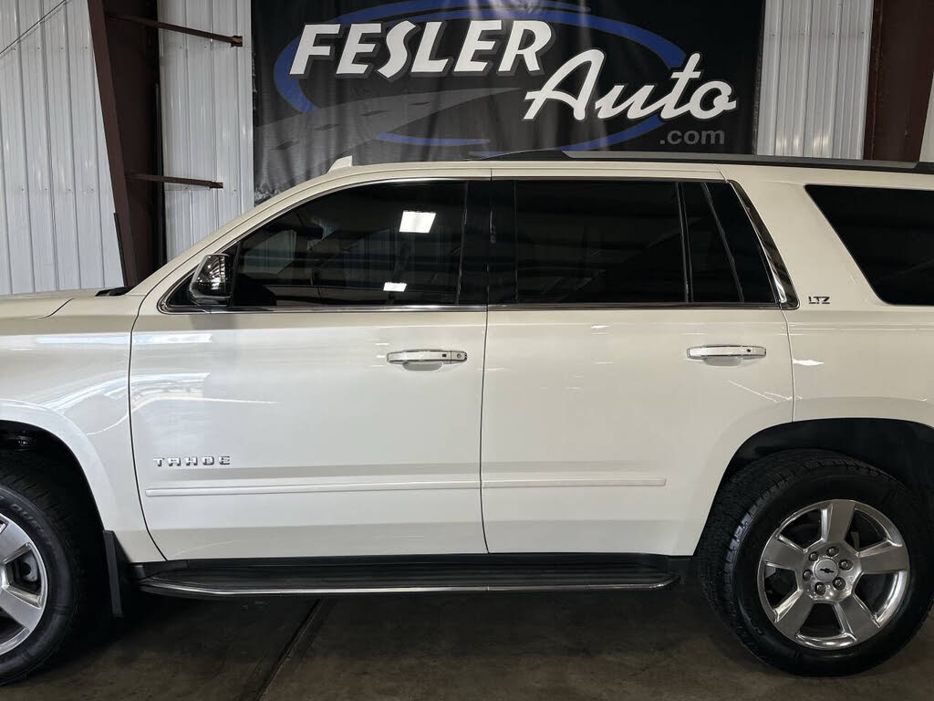 2015 Chevrolet Tahoe LTZ photo 36