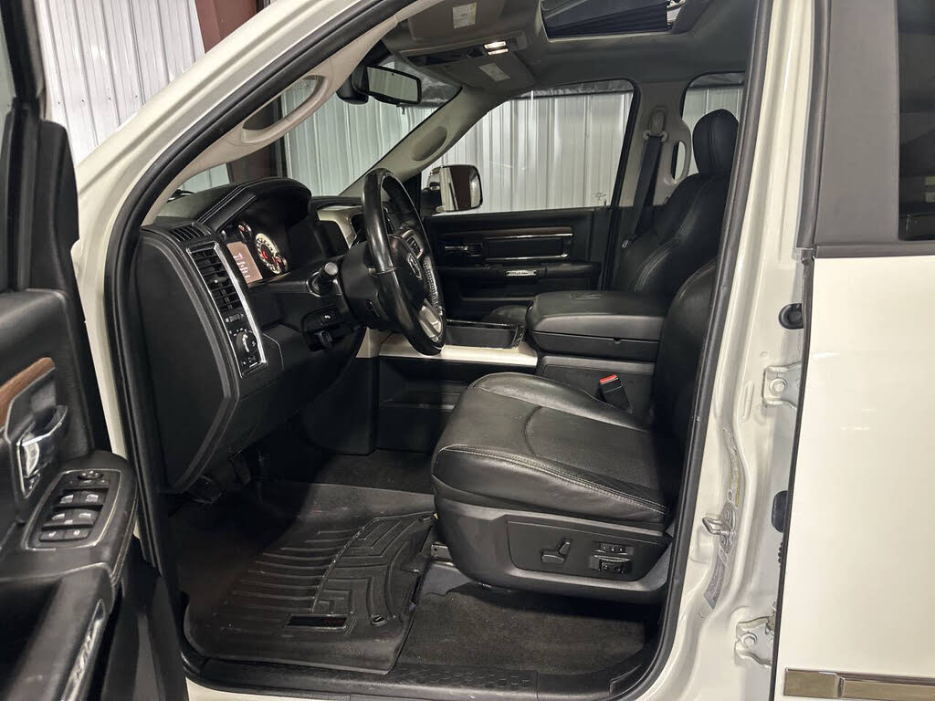2017 Ram 2500 Laramie photo 5