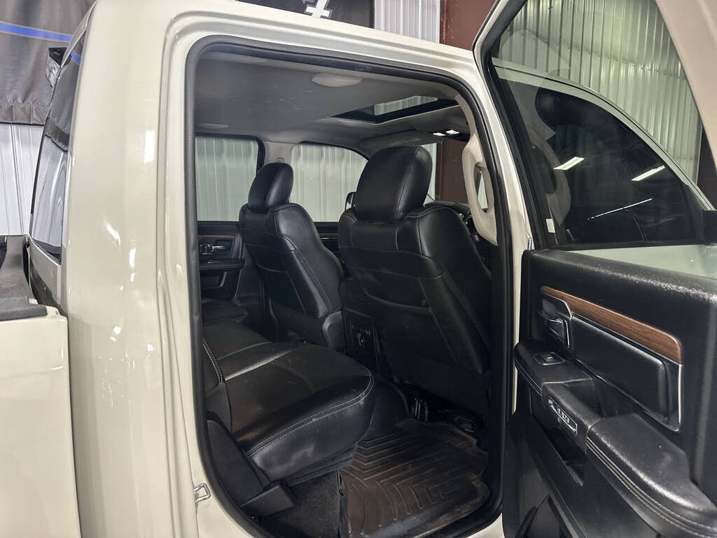 2017 Ram 2500 Laramie photo 24