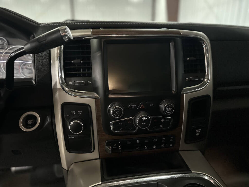 2017 Ram 2500 Laramie photo 27