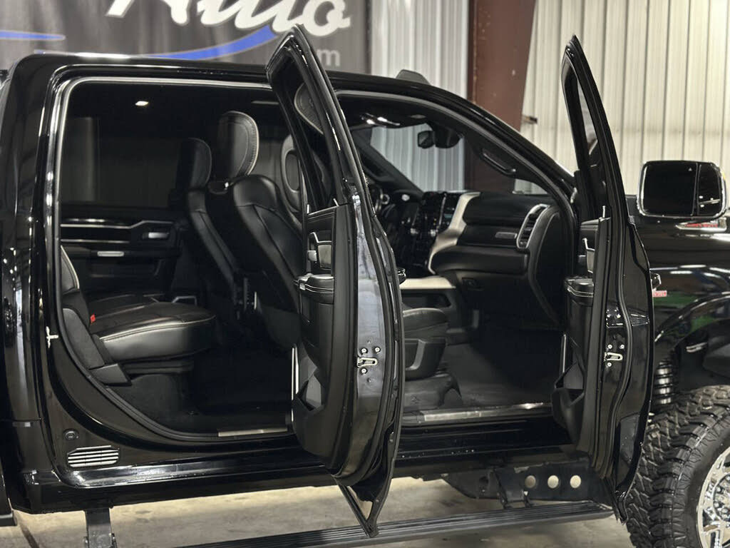 2019 Ram 2500 Laramie photo 6