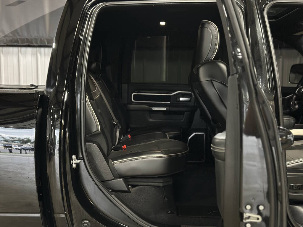 2019 Ram 2500 Laramie photo 7