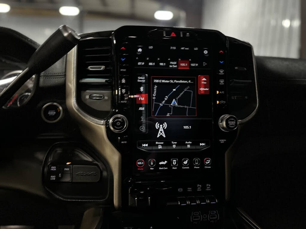 2019 Ram 2500 Laramie photo 14