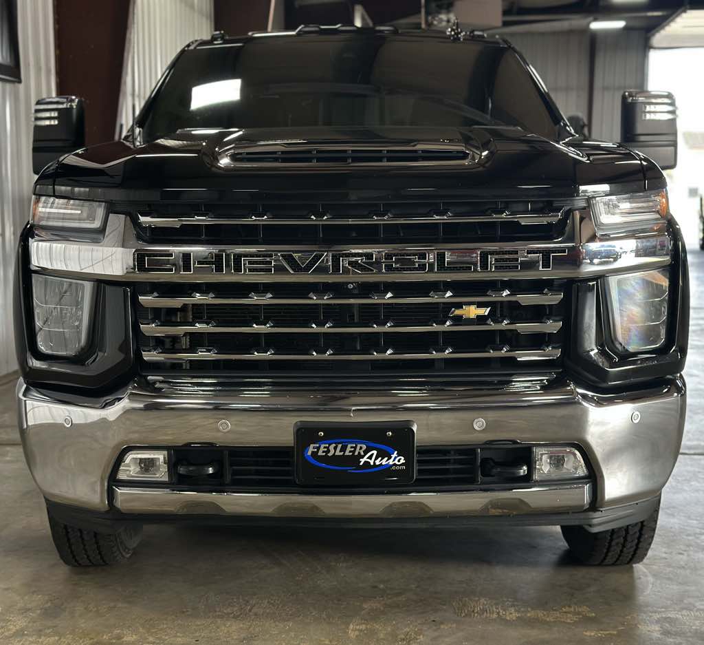 2021 Chevrolet Silverado 3500HD LTZ photo 3