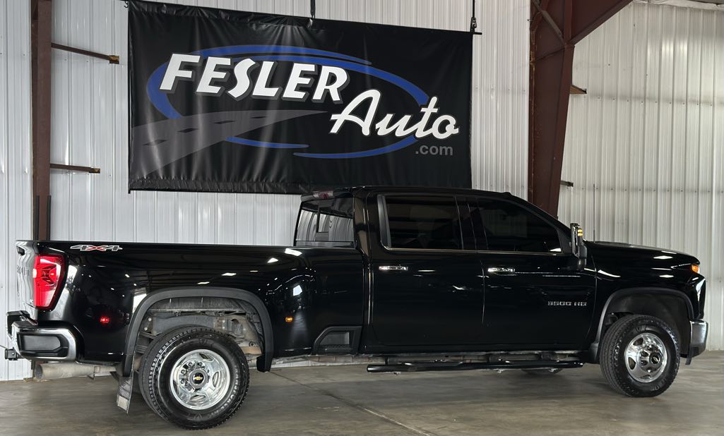 2021 Chevrolet Silverado 3500HD LTZ photo 16