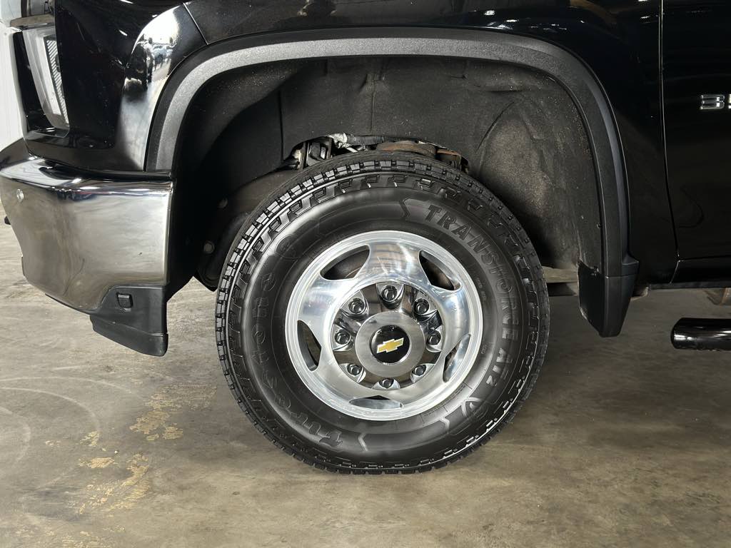 2021 Chevrolet Silverado 3500HD LTZ photo 23