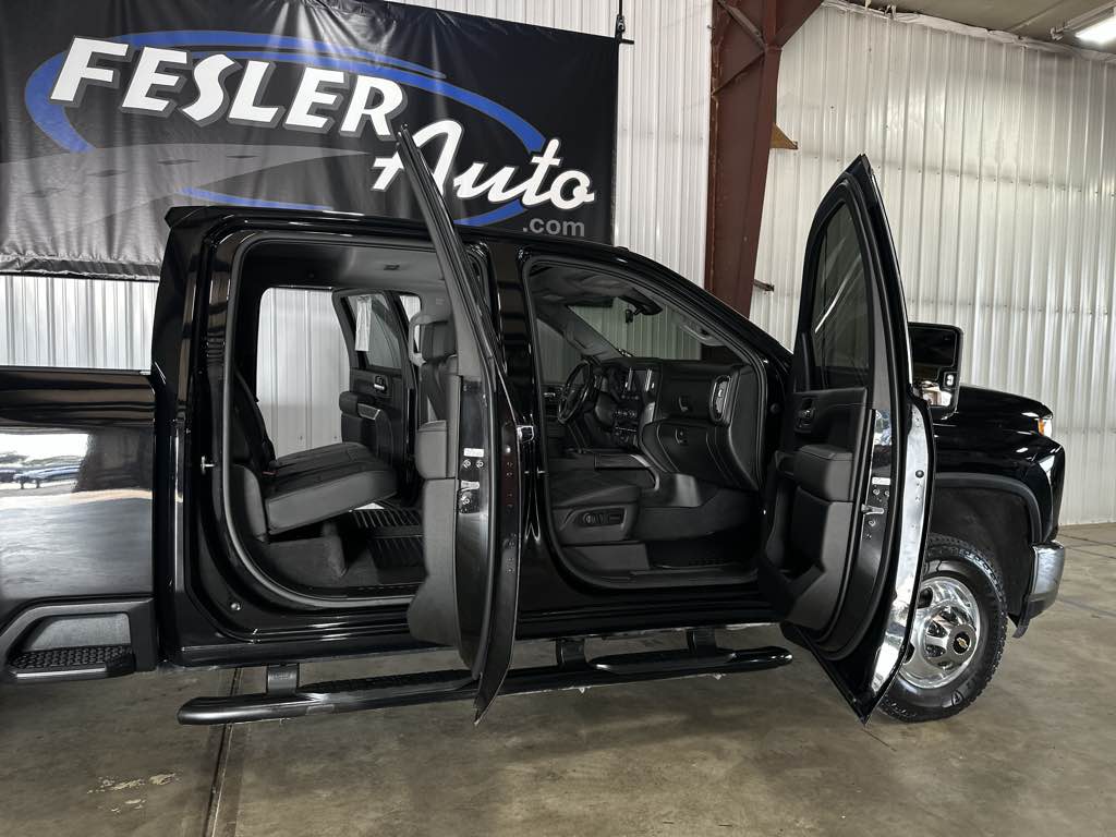 2021 Chevrolet Silverado 3500HD LTZ photo 40