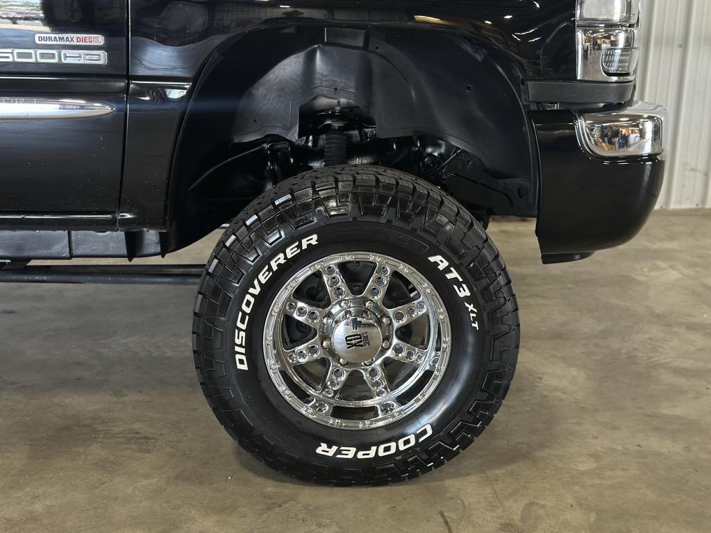 2005 Gmc Sierra SLT photo 3