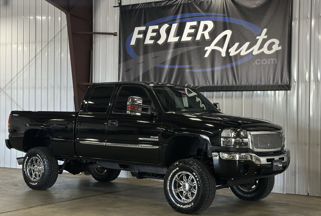 2005 Gmc Sierra SLT photo 11