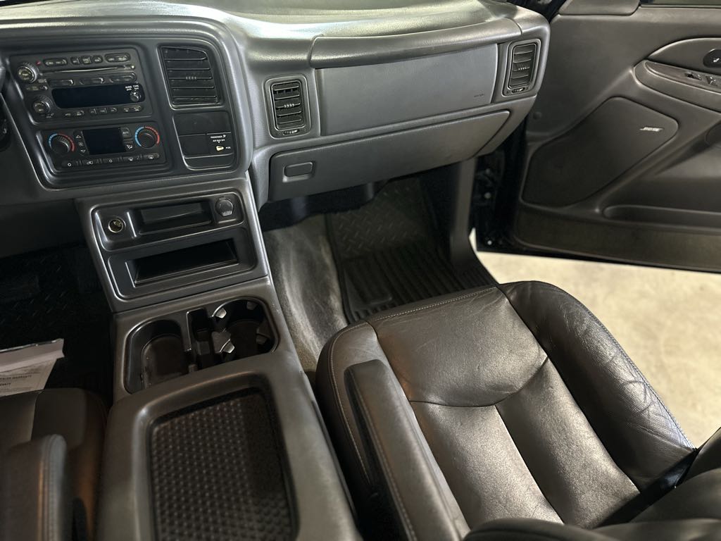 2005 Gmc Sierra SLT photo 13