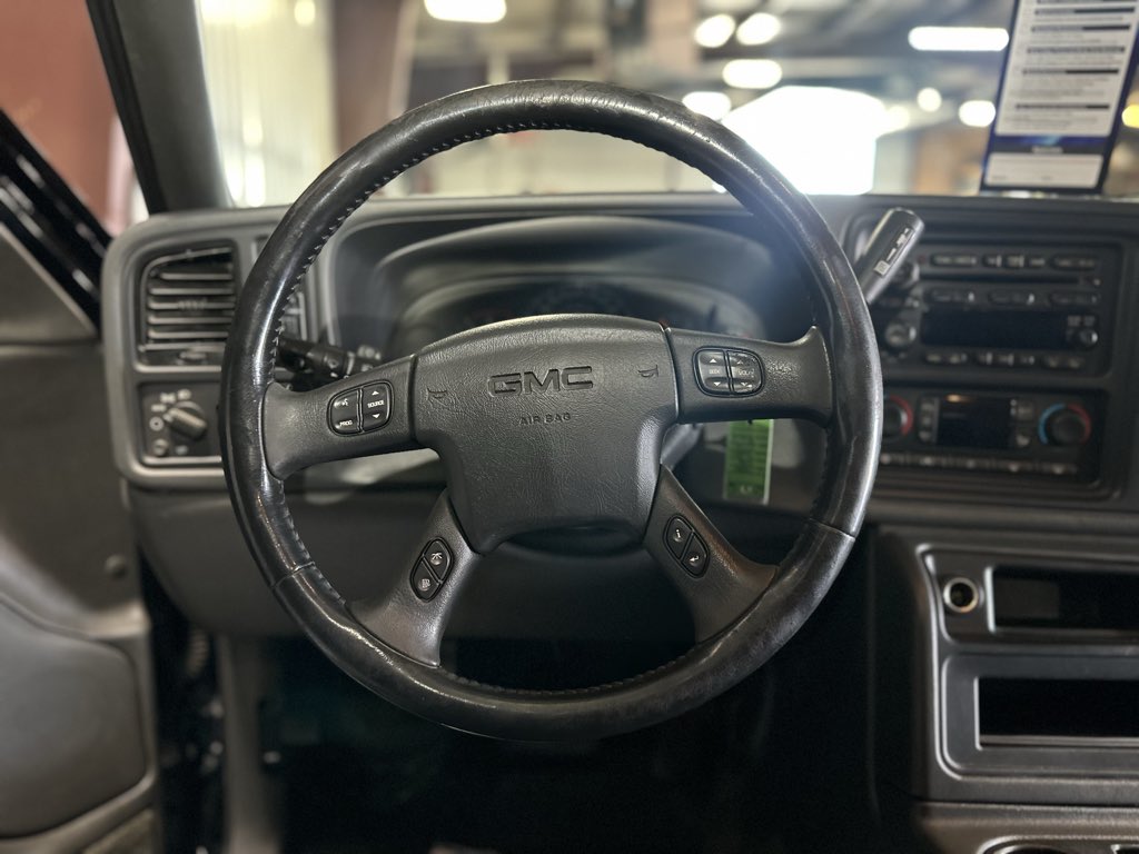 2005 Gmc Sierra SLT photo 14