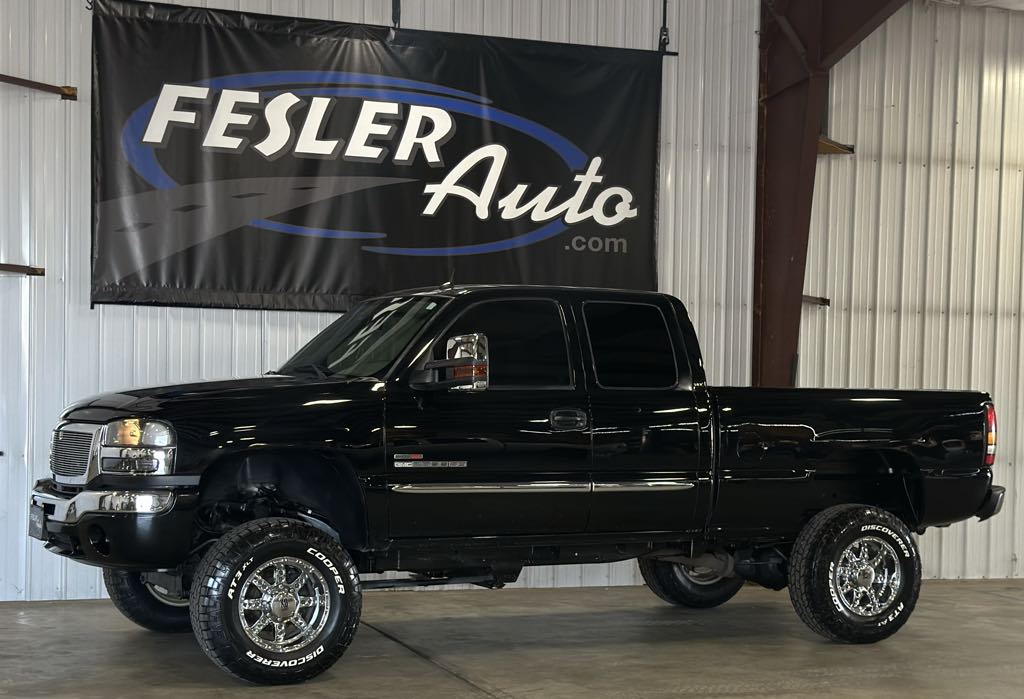 2005 Gmc Sierra SLT photo 27