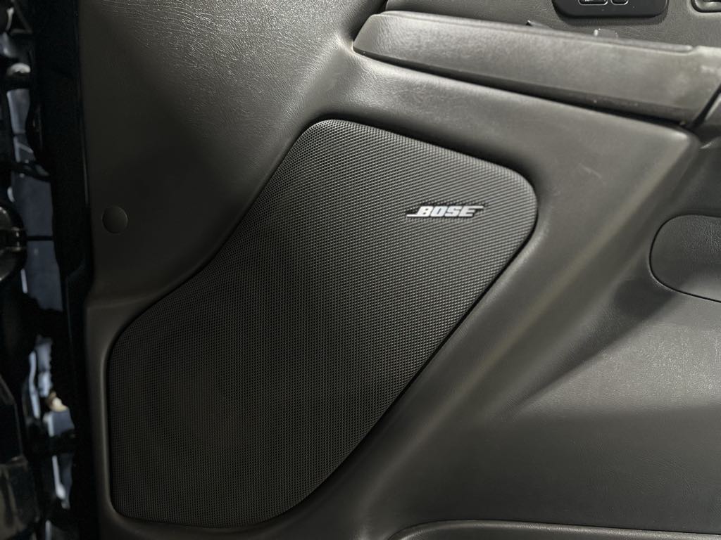 2005 Gmc Sierra SLT photo 35
