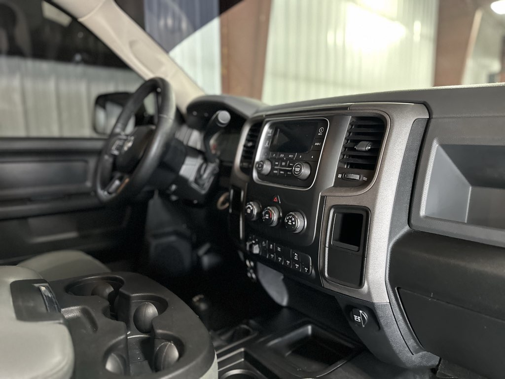 2017 Ram 2500 Tradesman photo 10