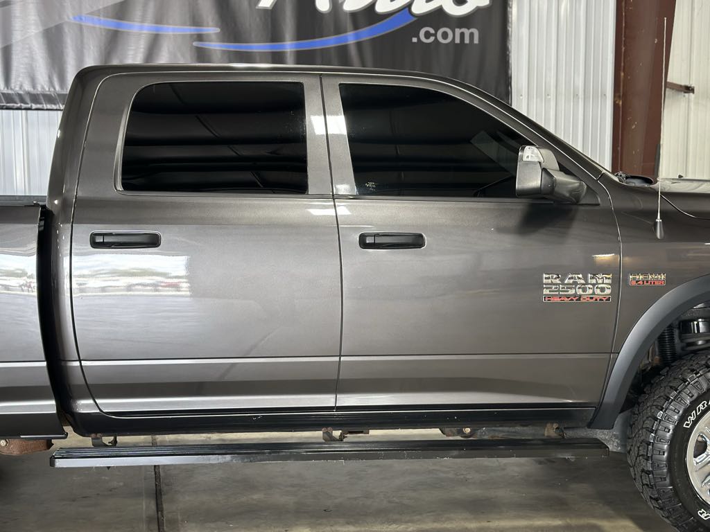 2017 Ram 2500 Tradesman photo 13