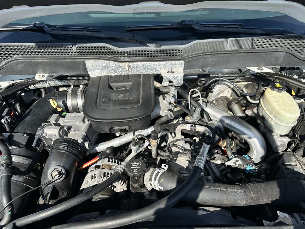 2016 Chevrolet Silverado 2500HD High Country photo 19