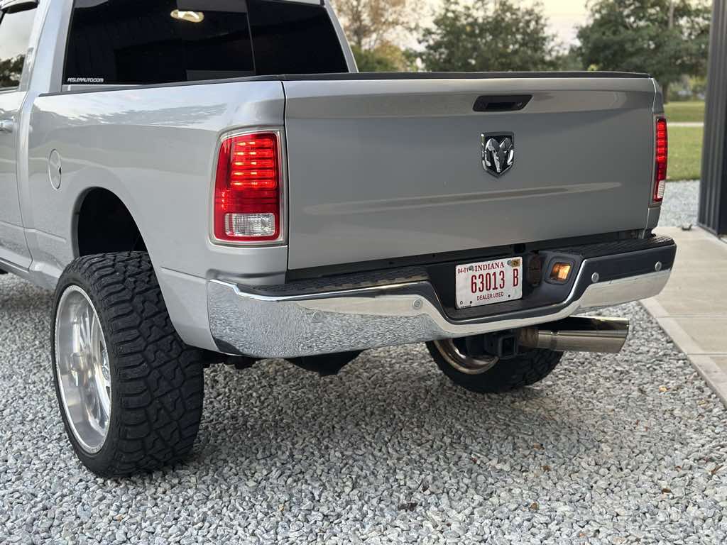 2018 Ram 2500 Laramie photo 16