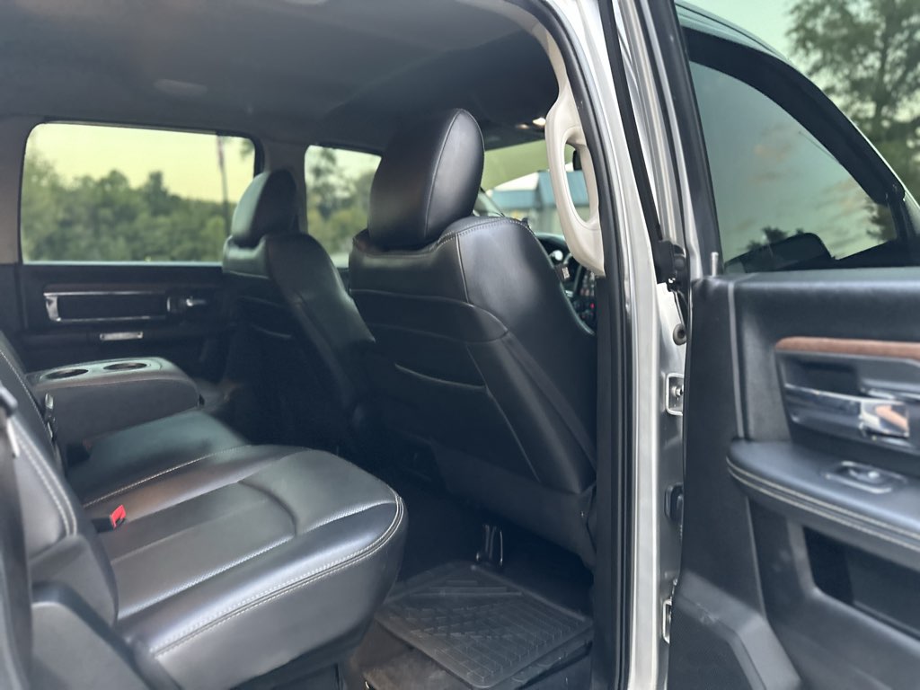 2018 Ram 2500 Laramie photo 23