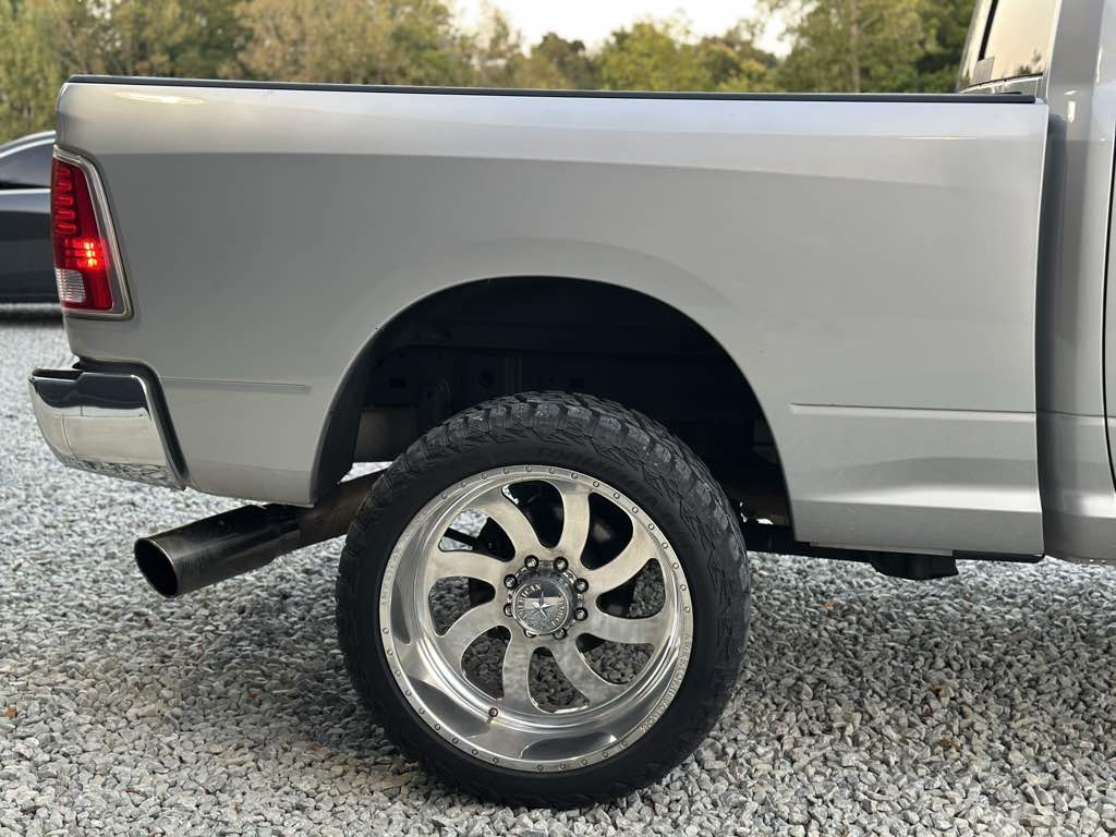 2018 Ram 2500 Laramie photo 24