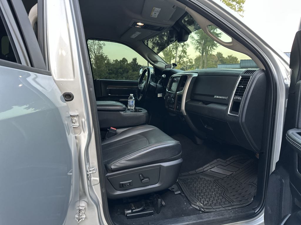 2018 Ram 2500 Laramie photo 25